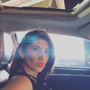 Meet your Posher, Azucena